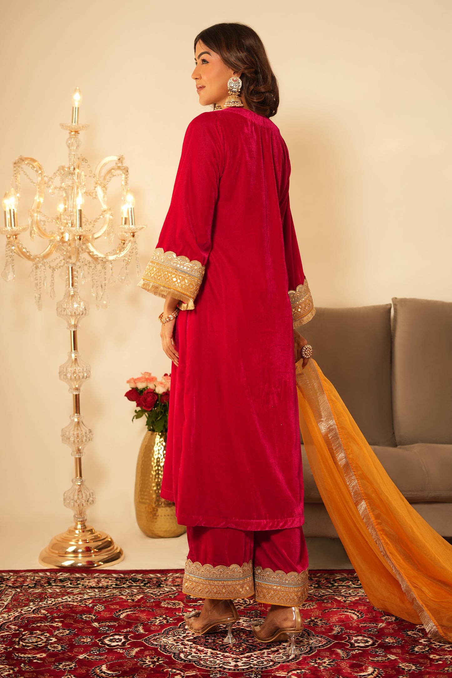 GUL Velvet Suit Set